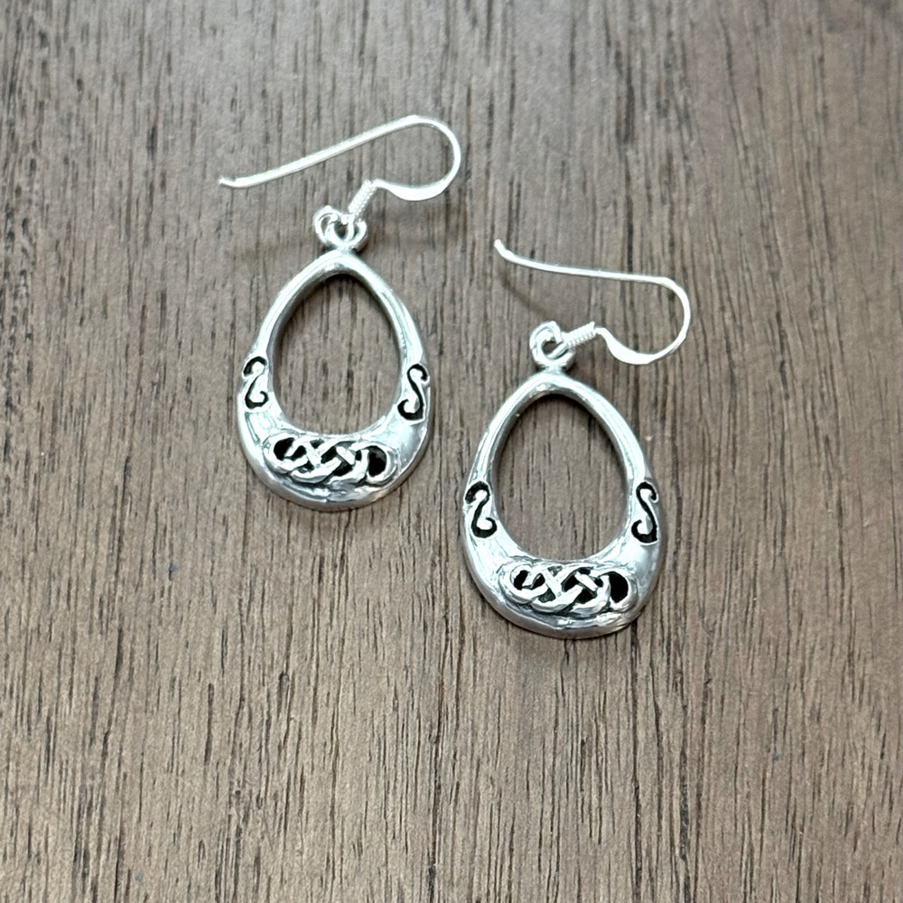 925 Sterling Silver Celtic Dangle Earrings! NEW!